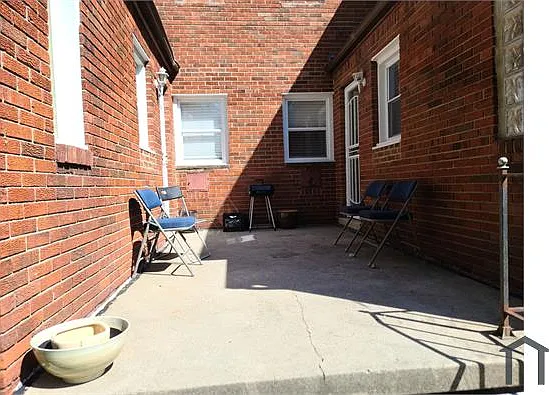 18003 Hartwell Ave — Photo 12
