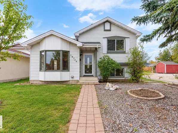 18739 72nd Ave NW, Edmonton, AB T5T 5E7