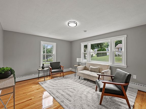 5th image of 140 Cole Ave