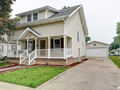 909 E Ash St, Taylorville, IL, 62568