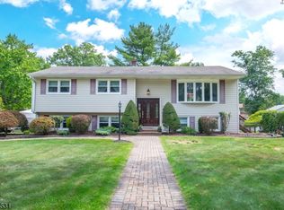 136 Richard St, Parsippany, NJ 07054