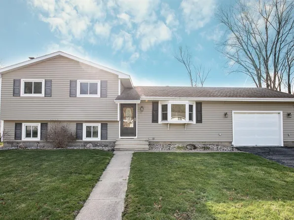 913 Willow St, La Crescent, MN 55947
