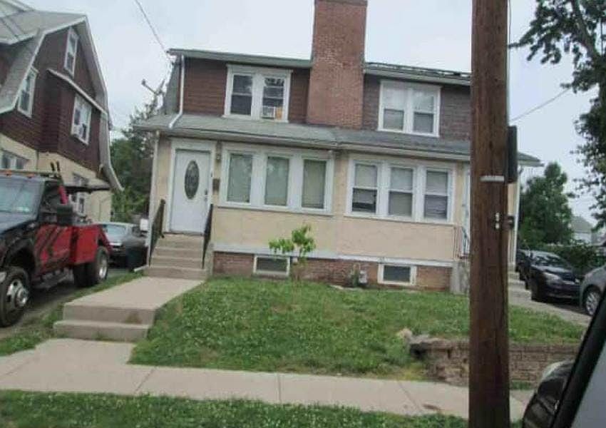 1st image of 817 Broad St