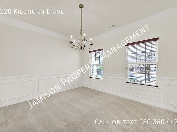3rd image of 6128 Kilchurn Dr
