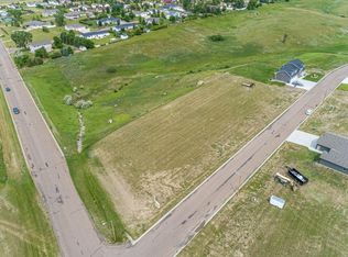 1703 Blackstone Loop W, Beulah, ND 58523