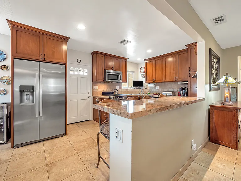 3738 Marber Ave — Photo 3