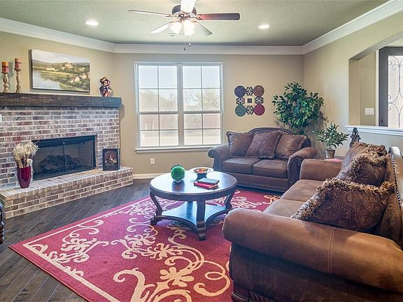 3rd image of 217 Park Villa Ln