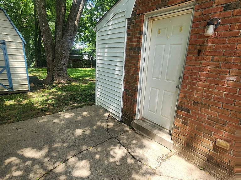 5403 Bramble Ct — Photo 14