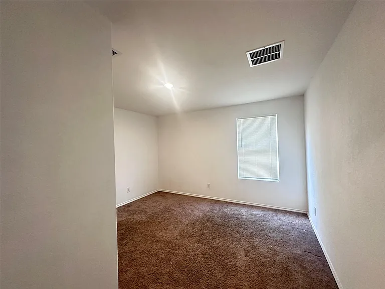2722 Winterfell St — Photo 20