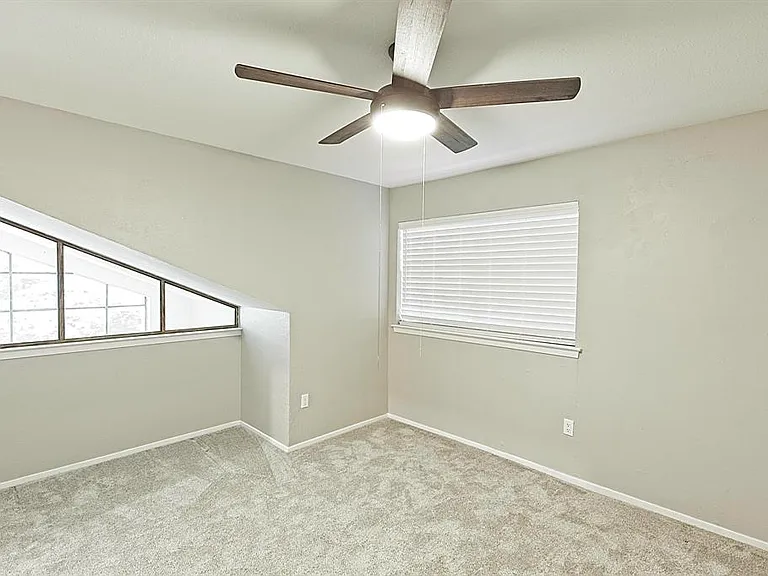 889 Dublin Dr #D — Photo 26