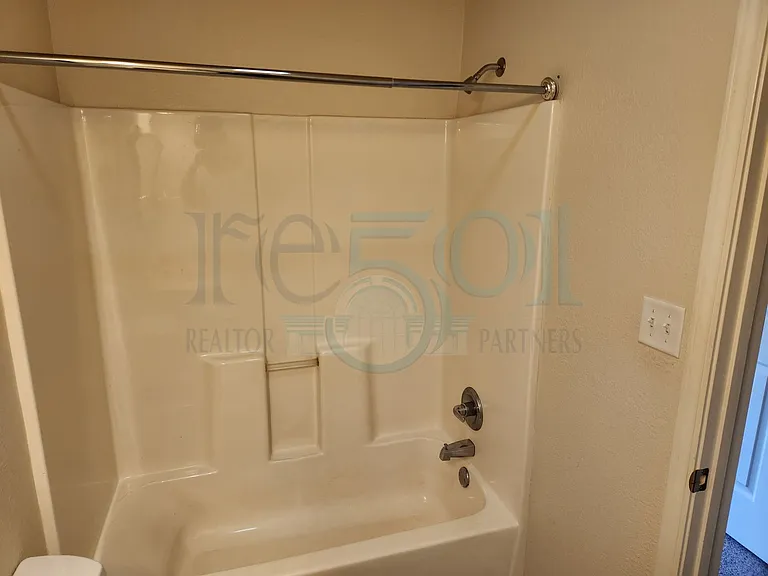 7104 Ohio St #1 — Photo 25