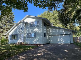 1260 Dunberry Ln, Eagan, MN 55123