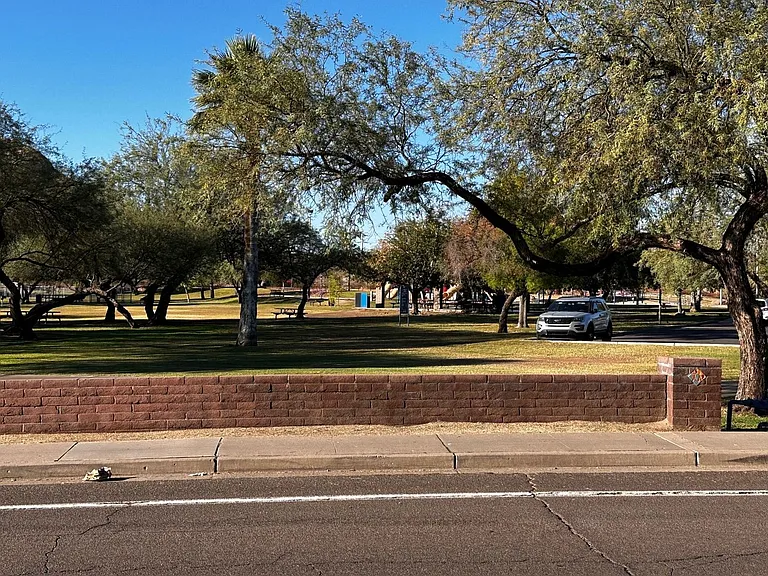 700 E Mesquite Cir #Q220 — Photo 14