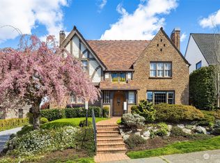 1518 Parkside Dr E, Seattle, WA 98112