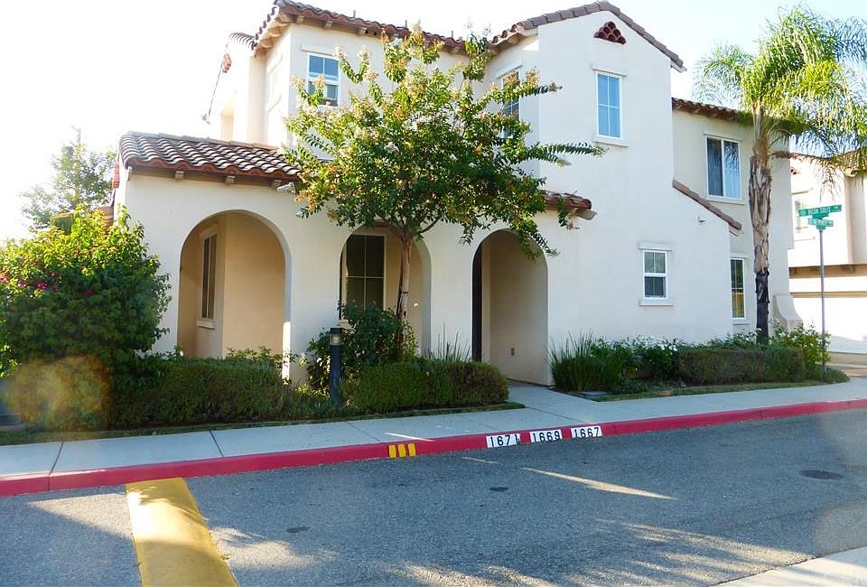 1st image of 10936 Hilda Solis Dr