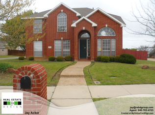 397 Crestview Point Dr, Lewisville, TX 75067
