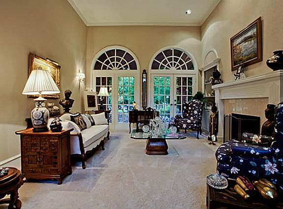 4th image of 2302 Forest Hills Ct