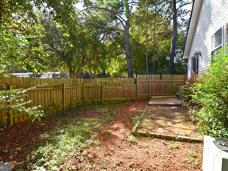 700 S Fairfield Dr — Photo 29
