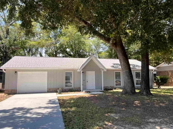 3900 Baywoods Dr, Pensacola, FL 32504