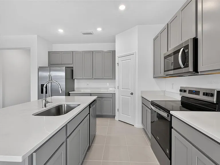 2027 Firethorn Loop — Photo 15