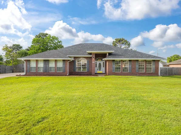 6562 Bellingham St, Navarre, FL 32566