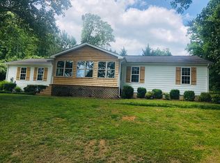 132 Curtis Cemetery Rd SE, Calhoun, GA 30701