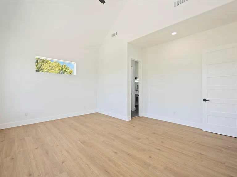 3022 Drew St — Photo 27