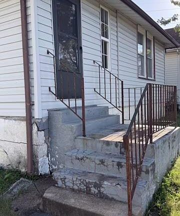 4th image of 8109 Allen Ave