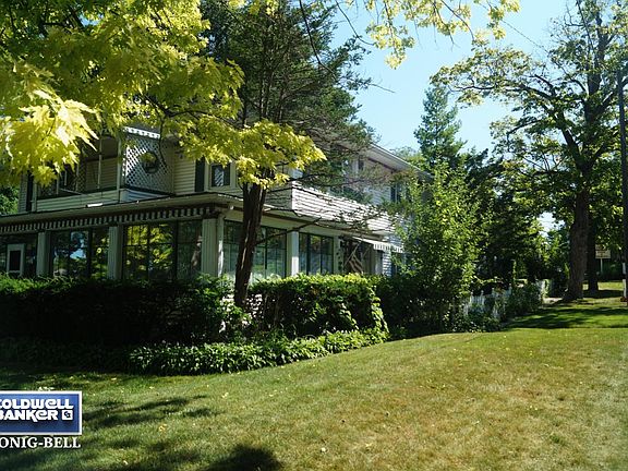 2nd image of 429 S Lake Shore Dr