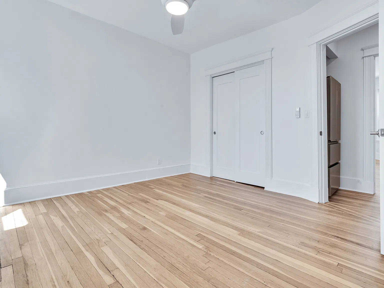 2 bed, 950 sqft, $4,000 — Photo 3