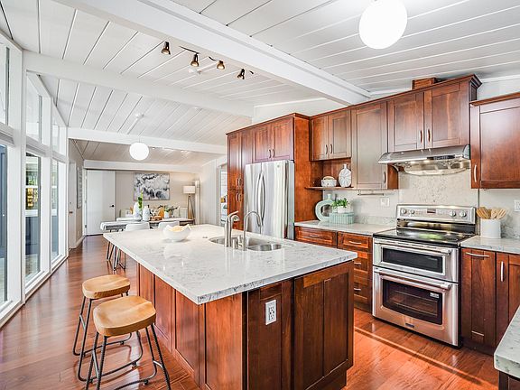 5th image of 274 Tennessee Ln