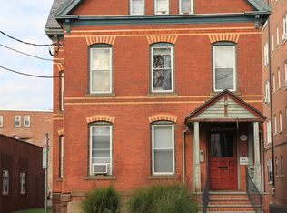 98 Howe St APT 3, New Haven, CT 06511