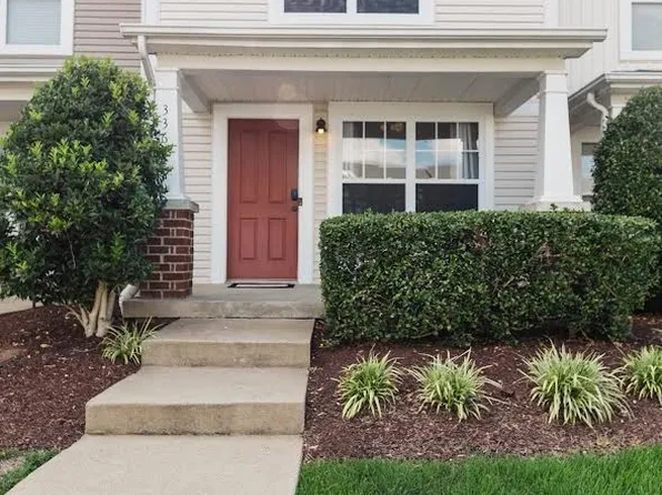 3365 Harpeth Springs Dr, Nashville, TN 37221