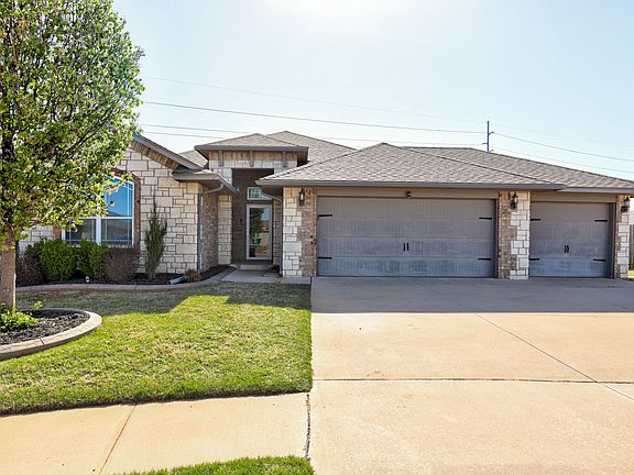 3rd image of 9000 SW 48th Ter