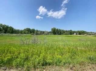 3480 Gallatin Dr, Bismarck, ND 58504