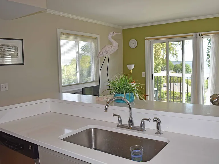 89 Country Club Dr #C5 — Photo 11