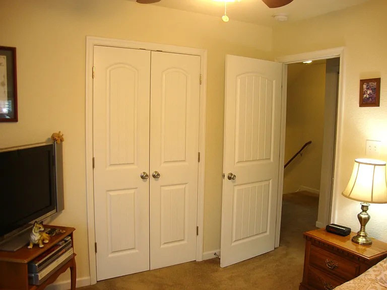 709 Valentine Ln — Photo 10