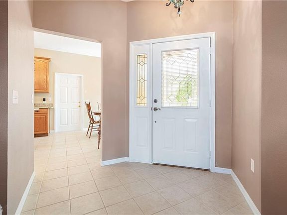 5th image of 7096 Lake Eaglebrooke Way