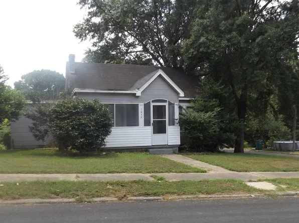 1015 W Oak St, El Dorado, AR 71730