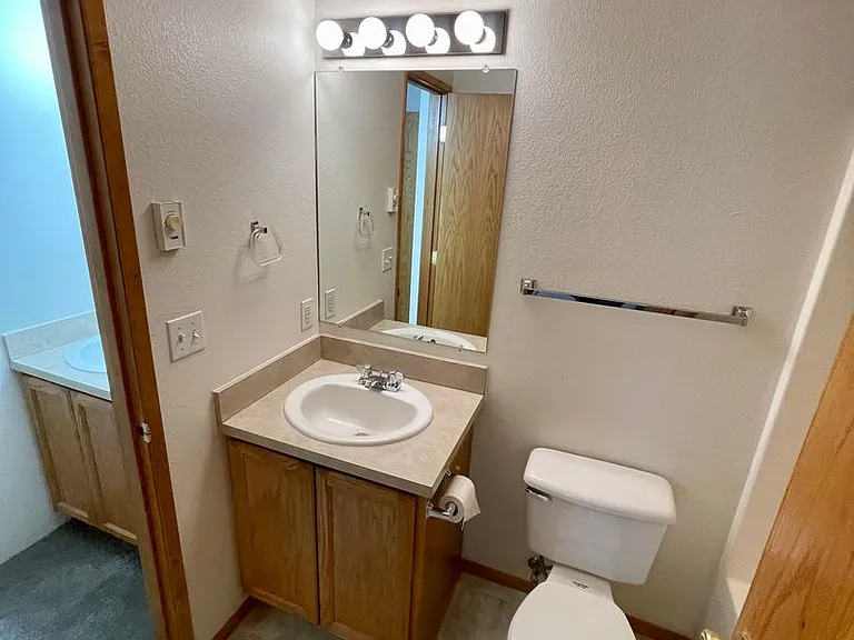 5631 N Hills Dr — Photo 19
