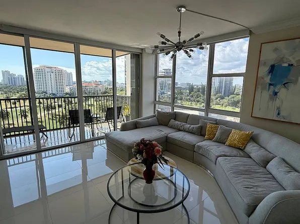 20379 W Country Club Dr APT 1139, Aventura, FL 33180