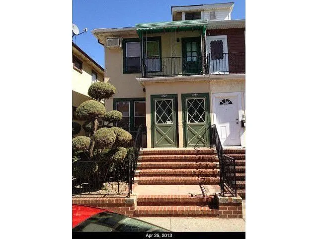 6215 23rd Ave photo 1