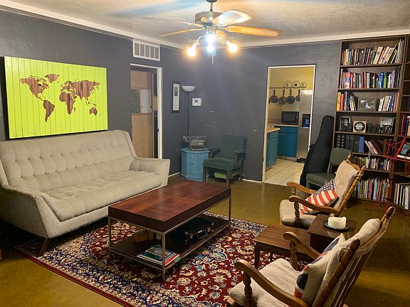 Formal living room 