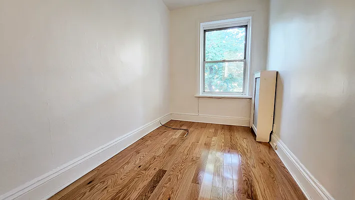 Rented by Voro New York | media 16