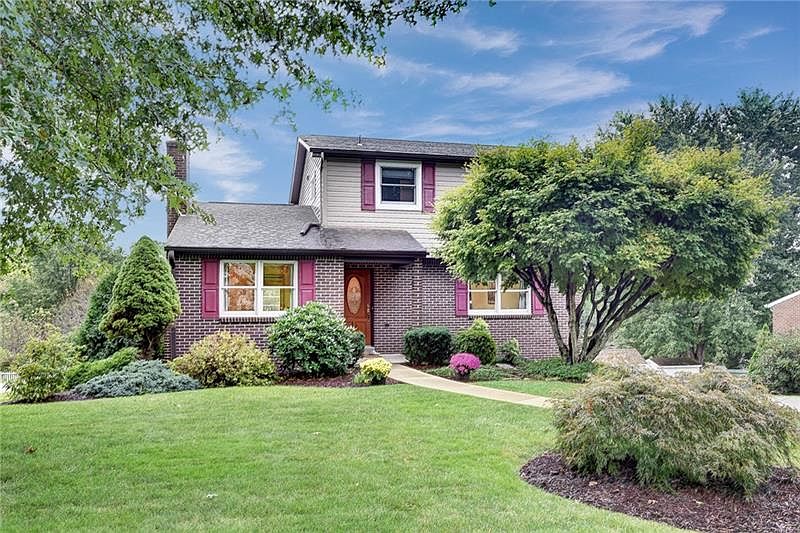 1st image of 106 Skyview Dr