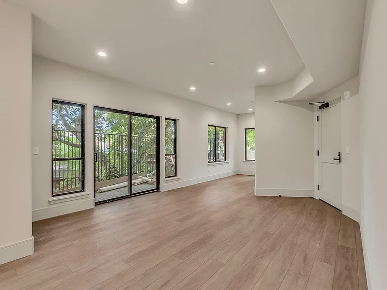 1229 Lincoln Ave #101 — Photo 5