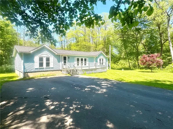 533 Center Rd, Frankfort, NY 13340