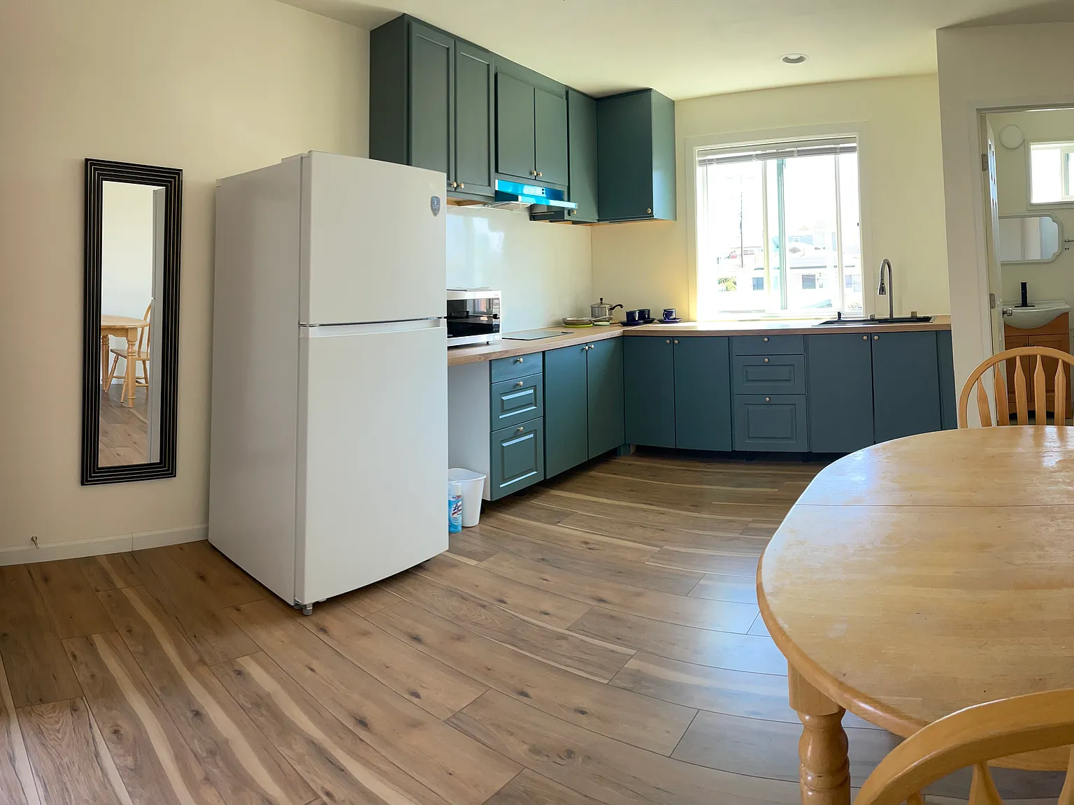 3682 Logan Ave — Photo 3