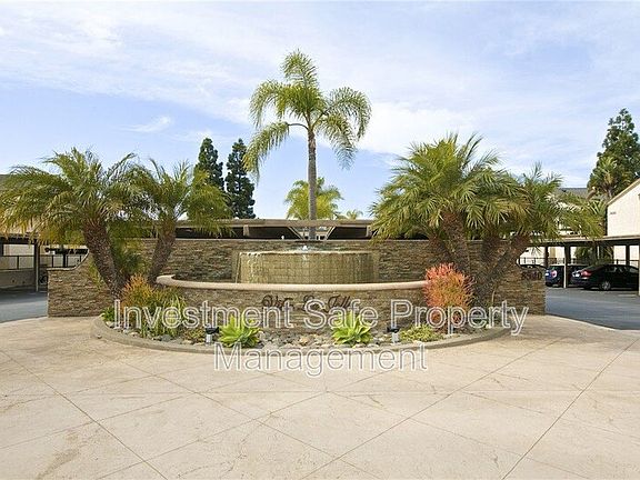 2nd image of 8509 Villa La Jolla Dr APT B