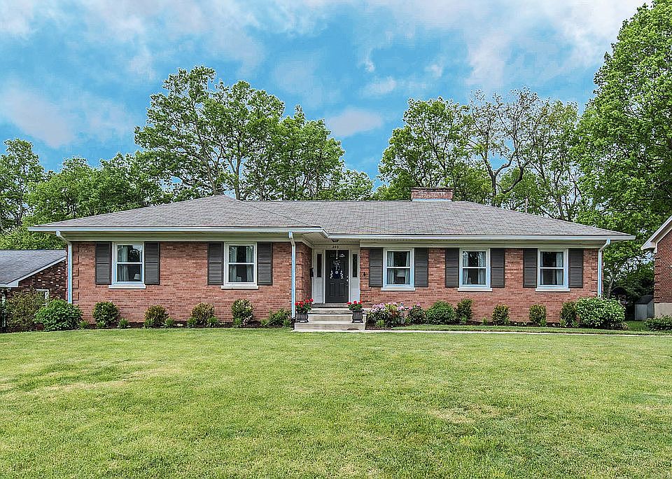 1st image of 205 Leawood Dr